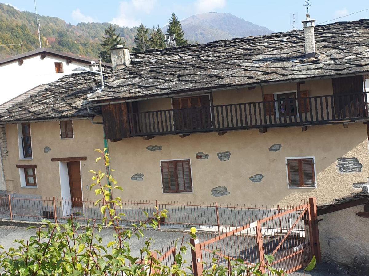 Antica Casa Occitana Bed and Breakfast Sampeire Exteriör bild