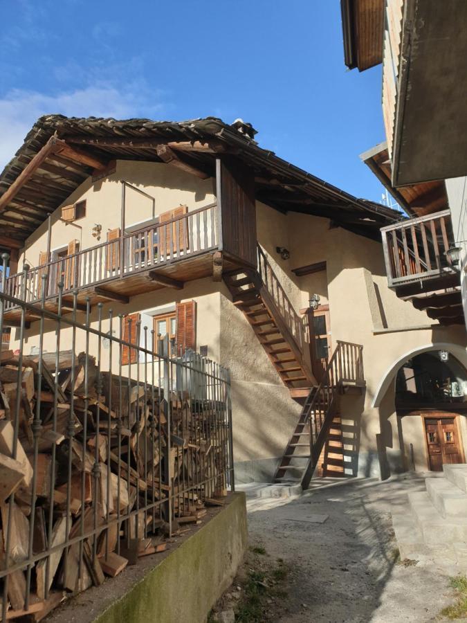 Antica Casa Occitana Bed and Breakfast Sampeire Exteriör bild